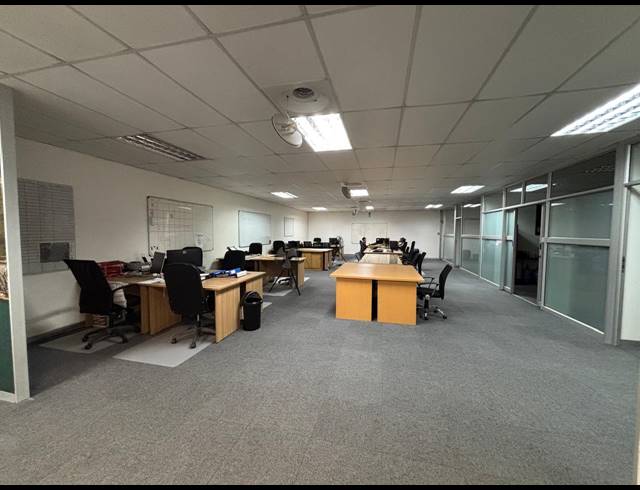420M² WAREHOUSE TO LET IN BELLVILLE SOUTH INDUSTRIA